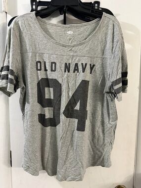 Old Navy Large Baseball Tee